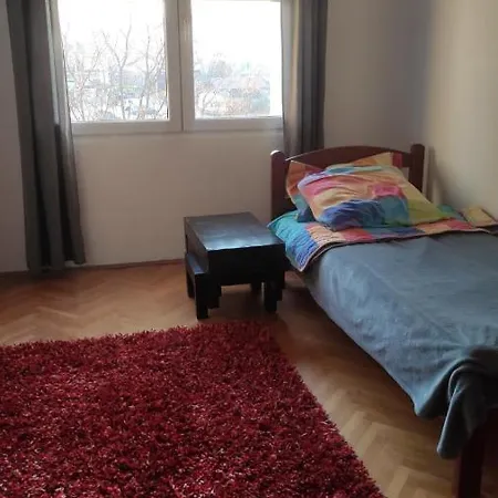 H&b * Podgorica